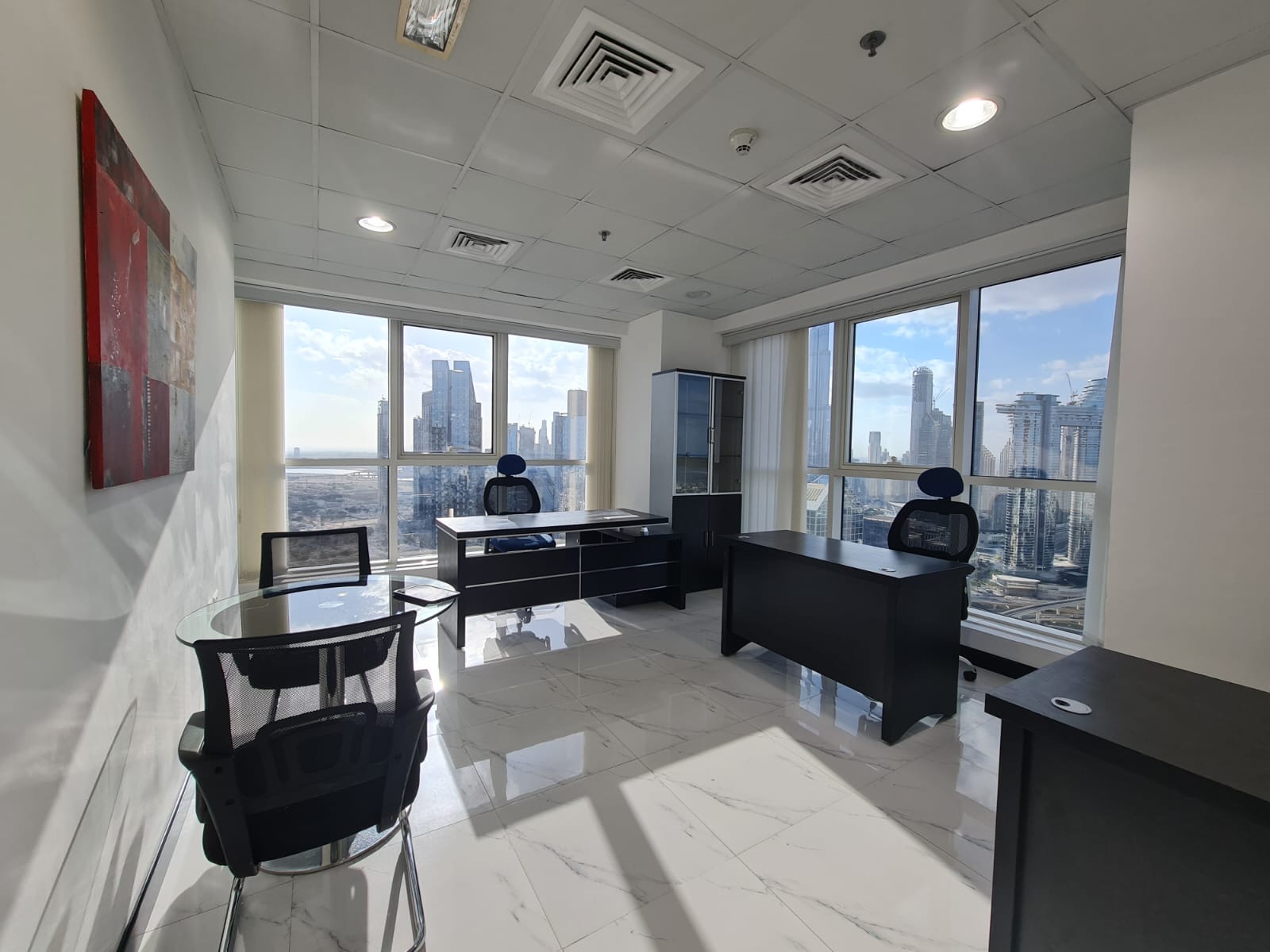 Corner Office, Dual Aspect